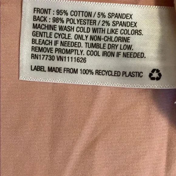 Ava Viv Women’s Pink Top Satin Ruched Back V-Neck New - Picture 8 of 8